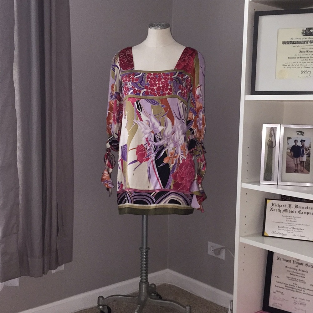 Beautiful ECI Dress size 4!